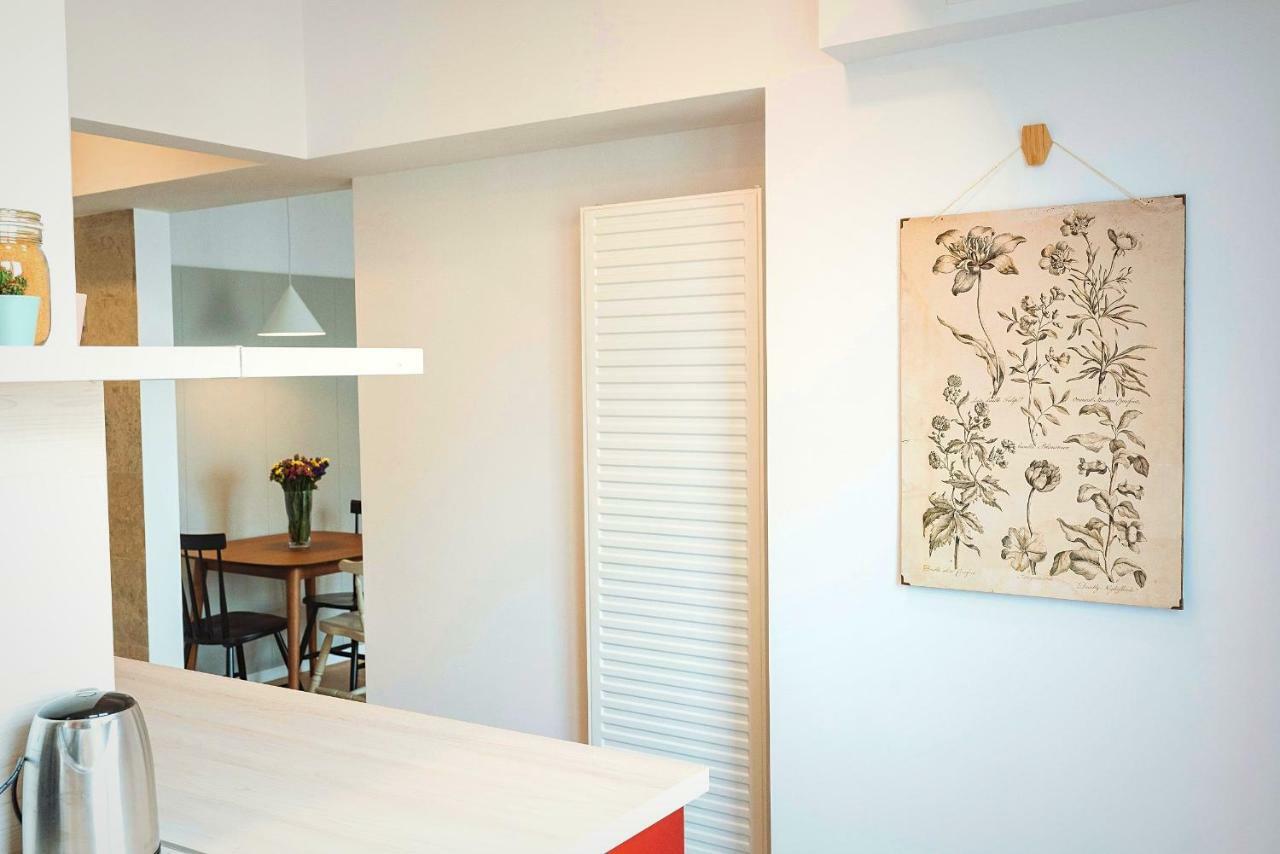 Old Town Riverview Apartment بوخارست المظهر الخارجي الصورة
