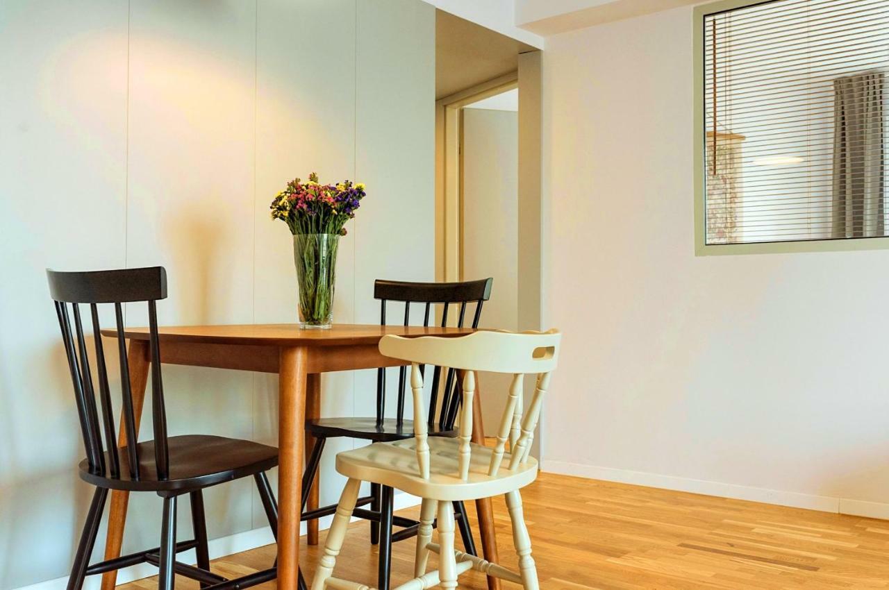 Old Town Riverview Apartment بوخارست المظهر الخارجي الصورة